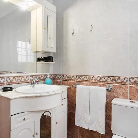 Apartment Ases *